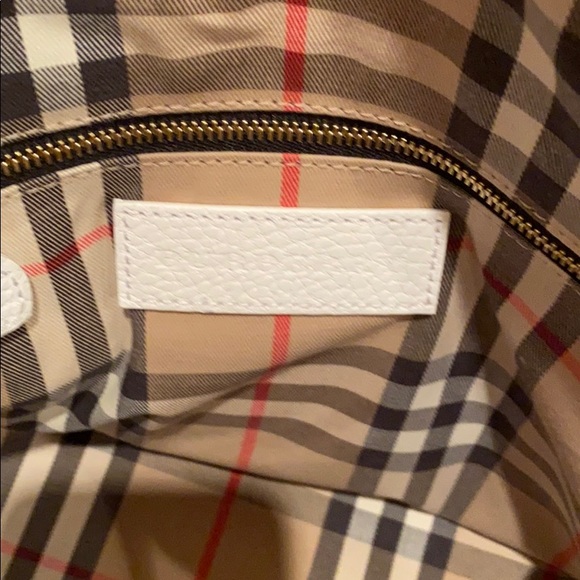 Burberry fashion crossbody bag - Picture 3 of 3